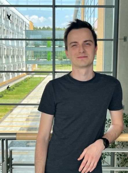 na zdjęciu laureat dr Dariusz Lewandowski