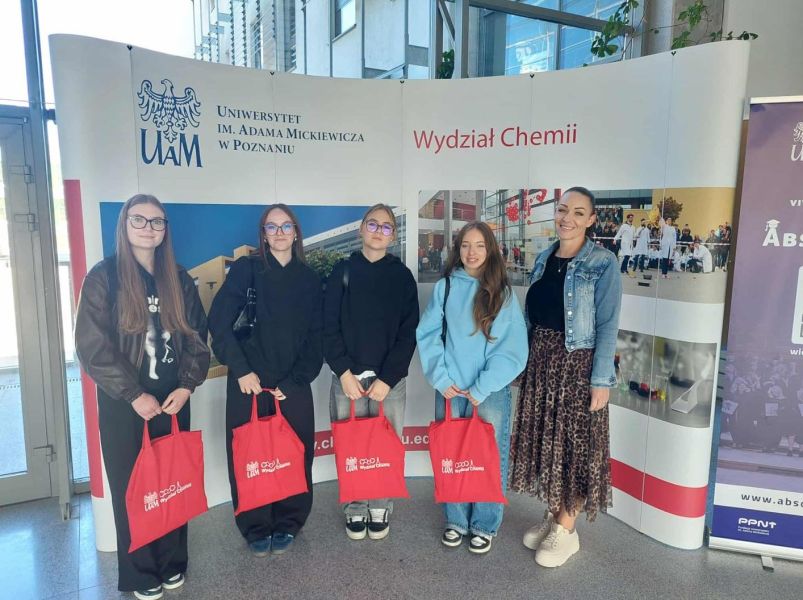 Laureatki konkursu „Cinema to chemia” odbyły staż