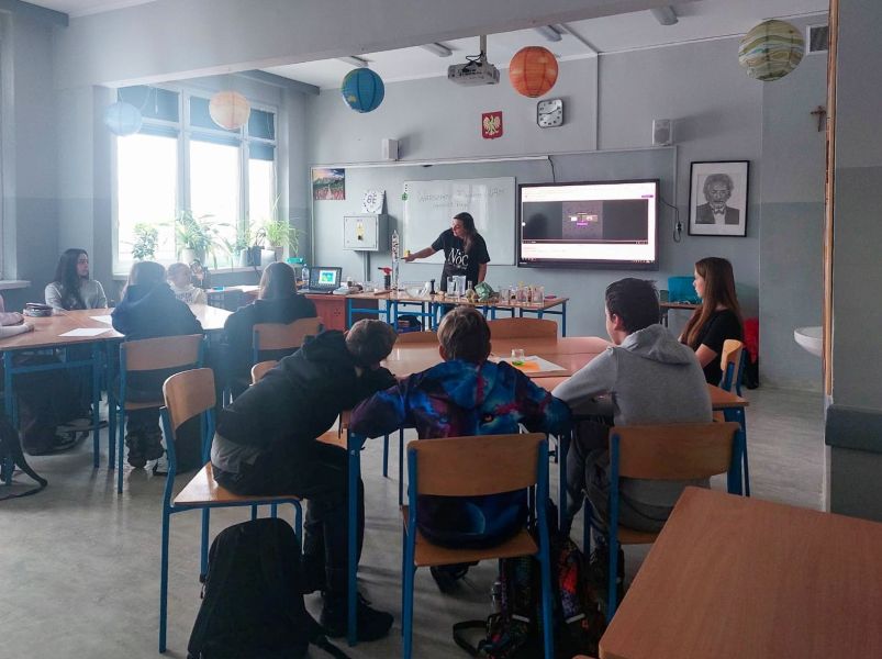 Fizyka w praktyce – Noc Naukowców w Szkole Podstawowej