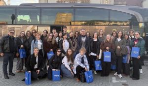 Wizyta studentów w HOYA