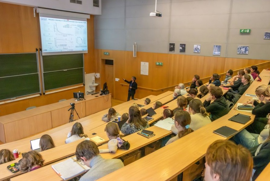 Wykład prof. Macieja Wojtkowskiego 