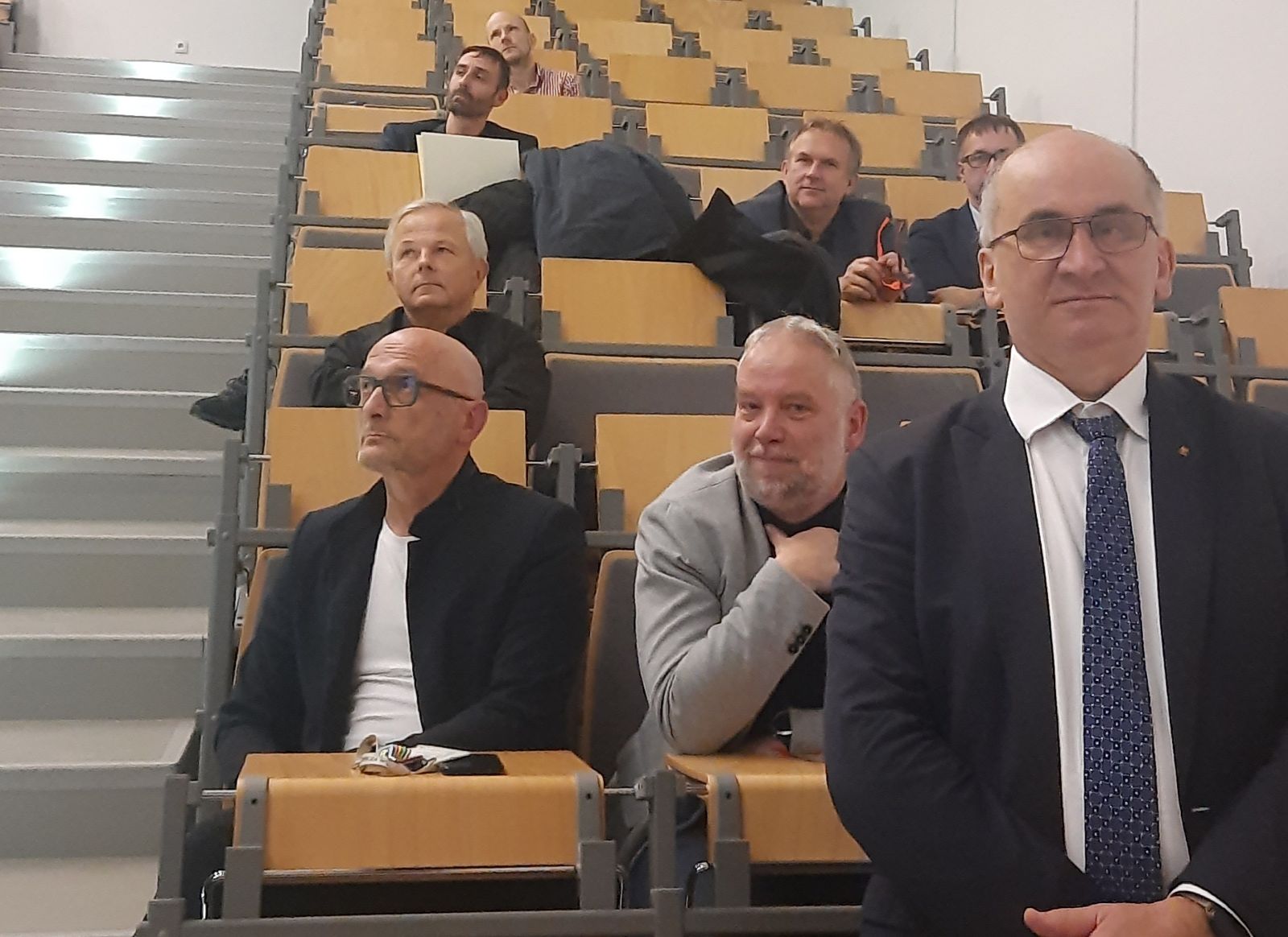 prezentacje laureatów konkursu II edycji grantów SNŚ