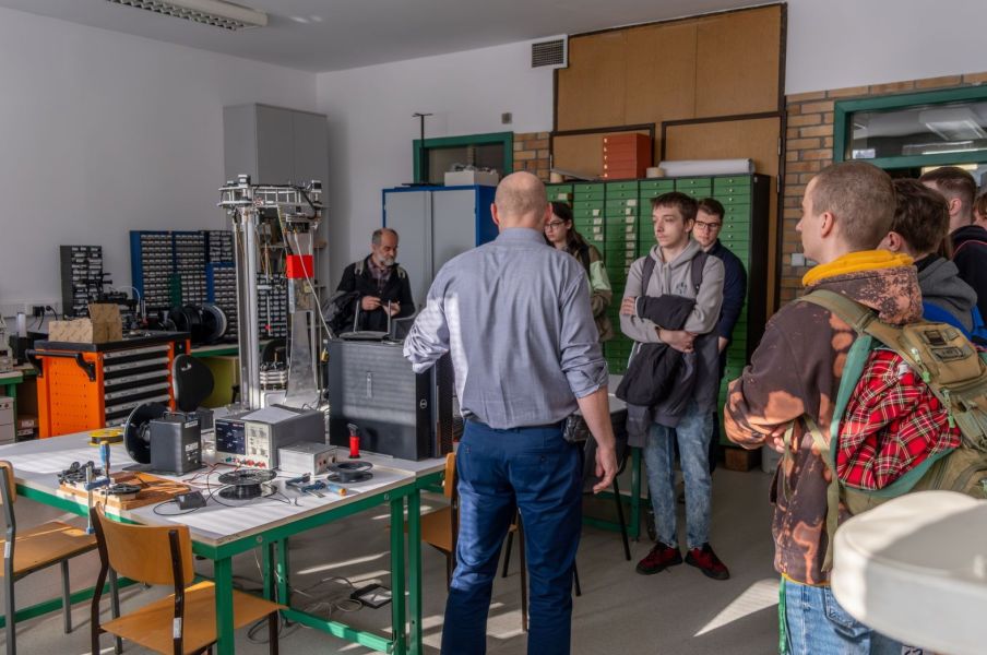 Wizyta edukacyjna na WFiA