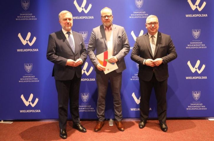 Pan Dziekan WMI prof. K. Dyczkowski podczas spotkania inauguracyjnego w UMWW