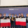 wspólne zdjęcie uhonorowanej rerezentacji z Polski