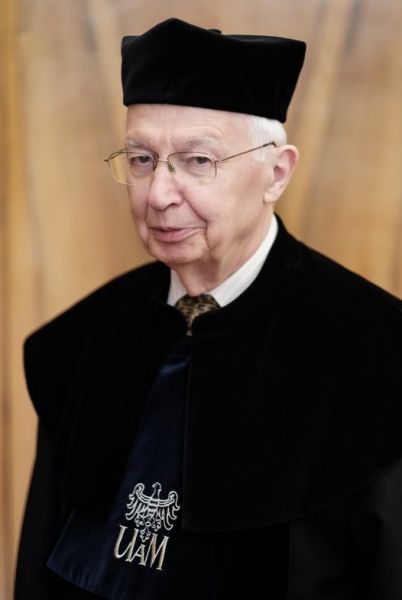 zdjęcie prof. Lehna w todze 