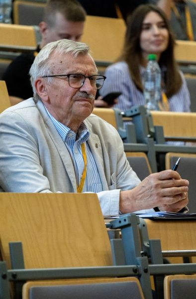Podsumowanie konferencji Molecules & Light 2025
