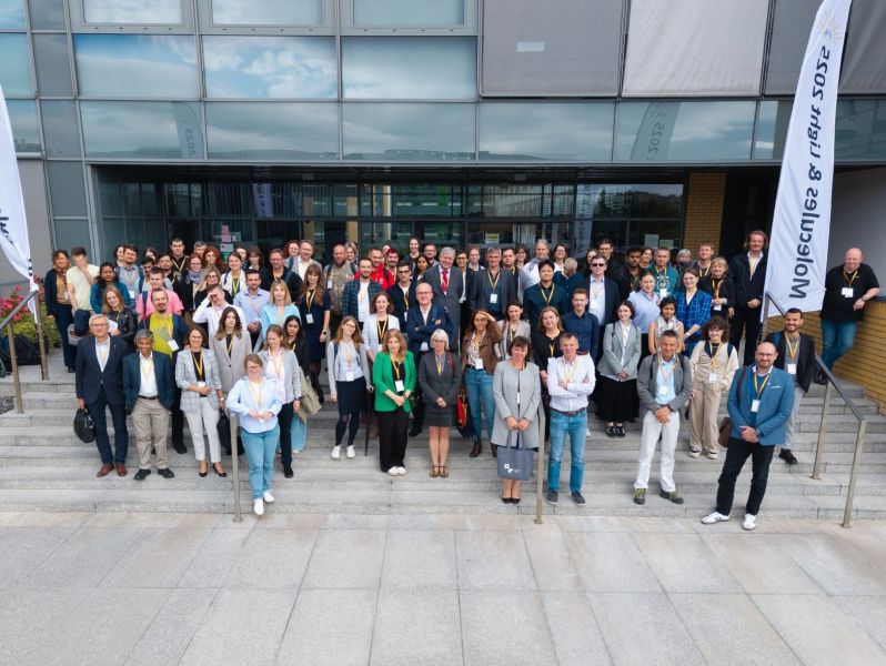 Podsumowanie konferencji Molecules & Light 2025