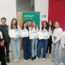 wspólne zdjęcie laureatów konkursu - ucznioweie ze Szkoły Podstawowej nr 3 z Wrześni