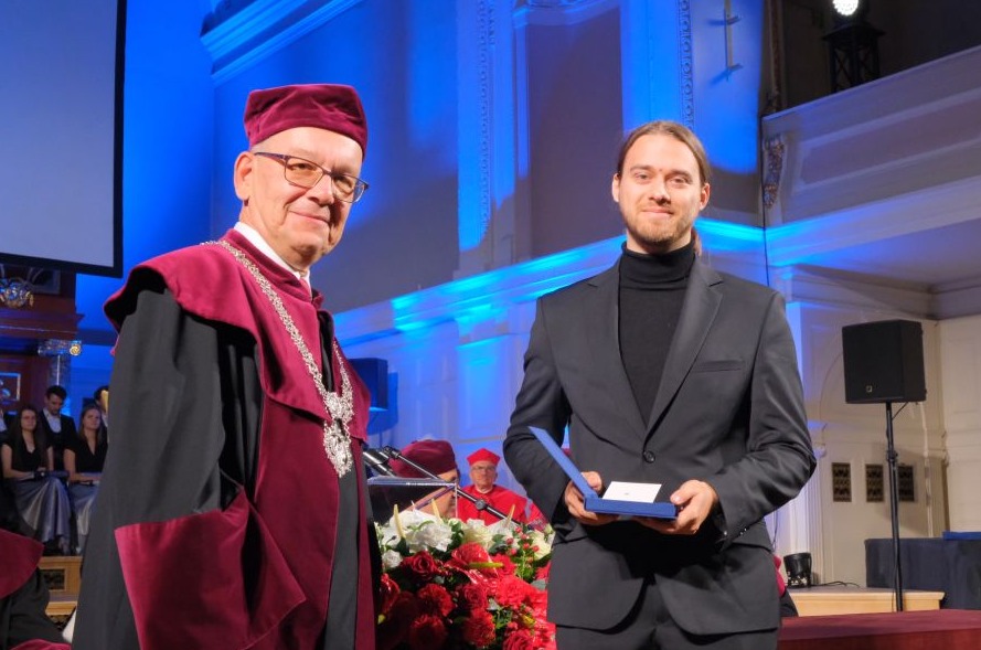 na zdjeciu laureat nagrody p. Adrian Drozdowski. 