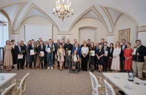 wspólne zdjęcie wszystkich nagrodzonych