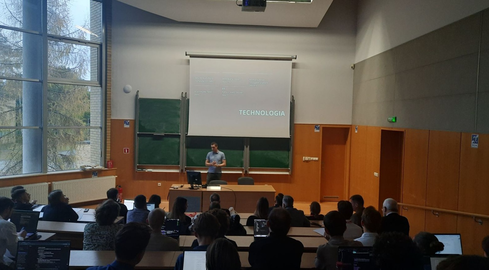 Prezentacje koncepcji studenckich projektów badawczo-rozwojowych