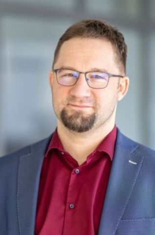 na zdjęciu dr Bartosz Naskręcki