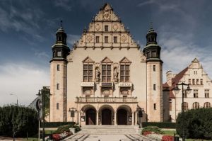 na zdjęciu budynek Collegium Minus