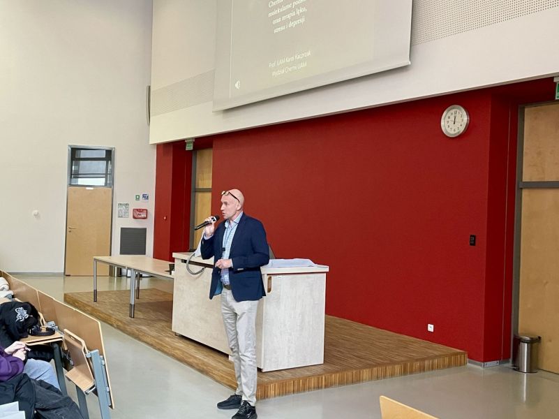 Relacja z wykładu otwartego - prof. Karol Kacprzak